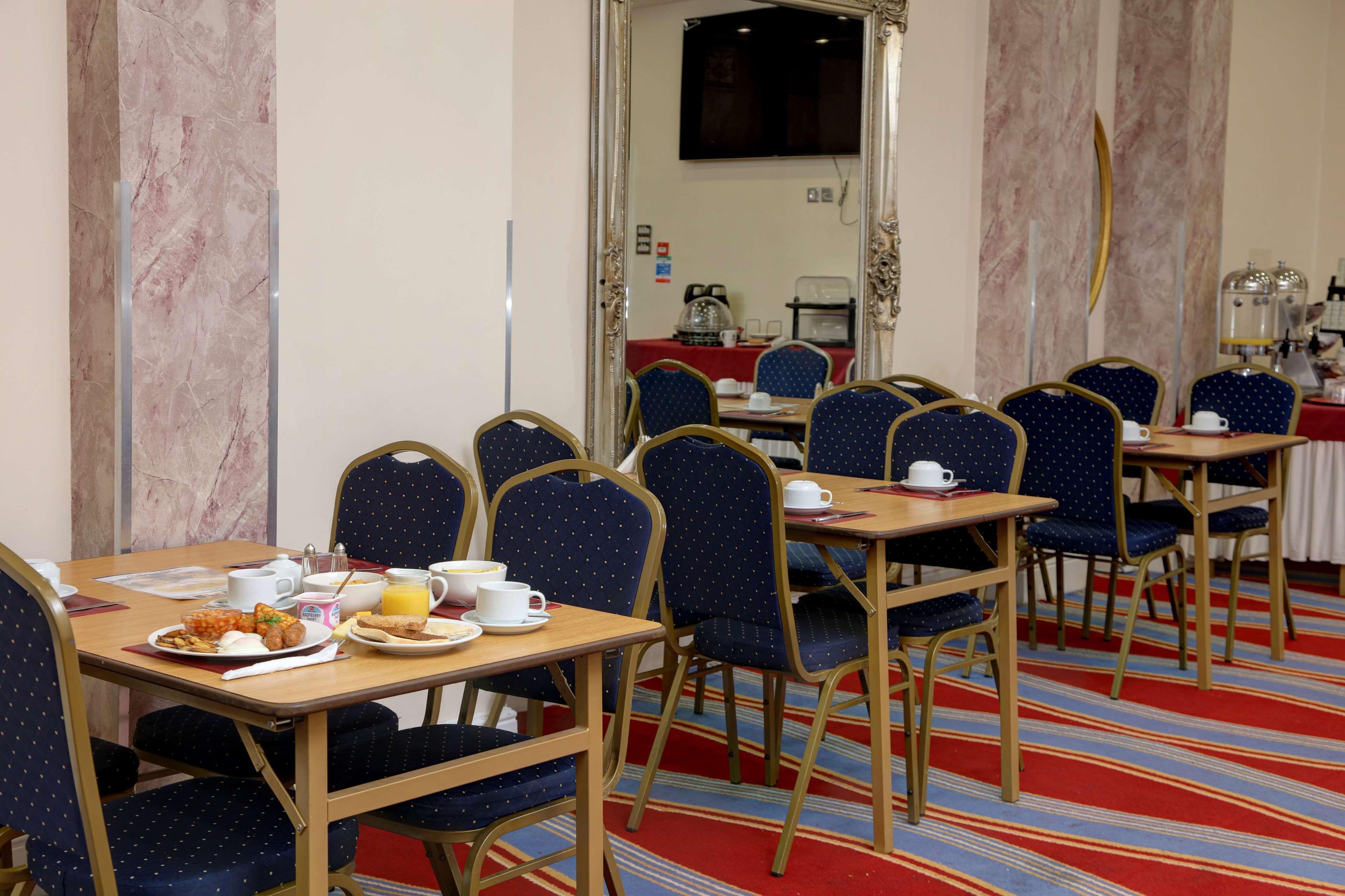 Best Western Greater London Илфорд Экстерьер фото