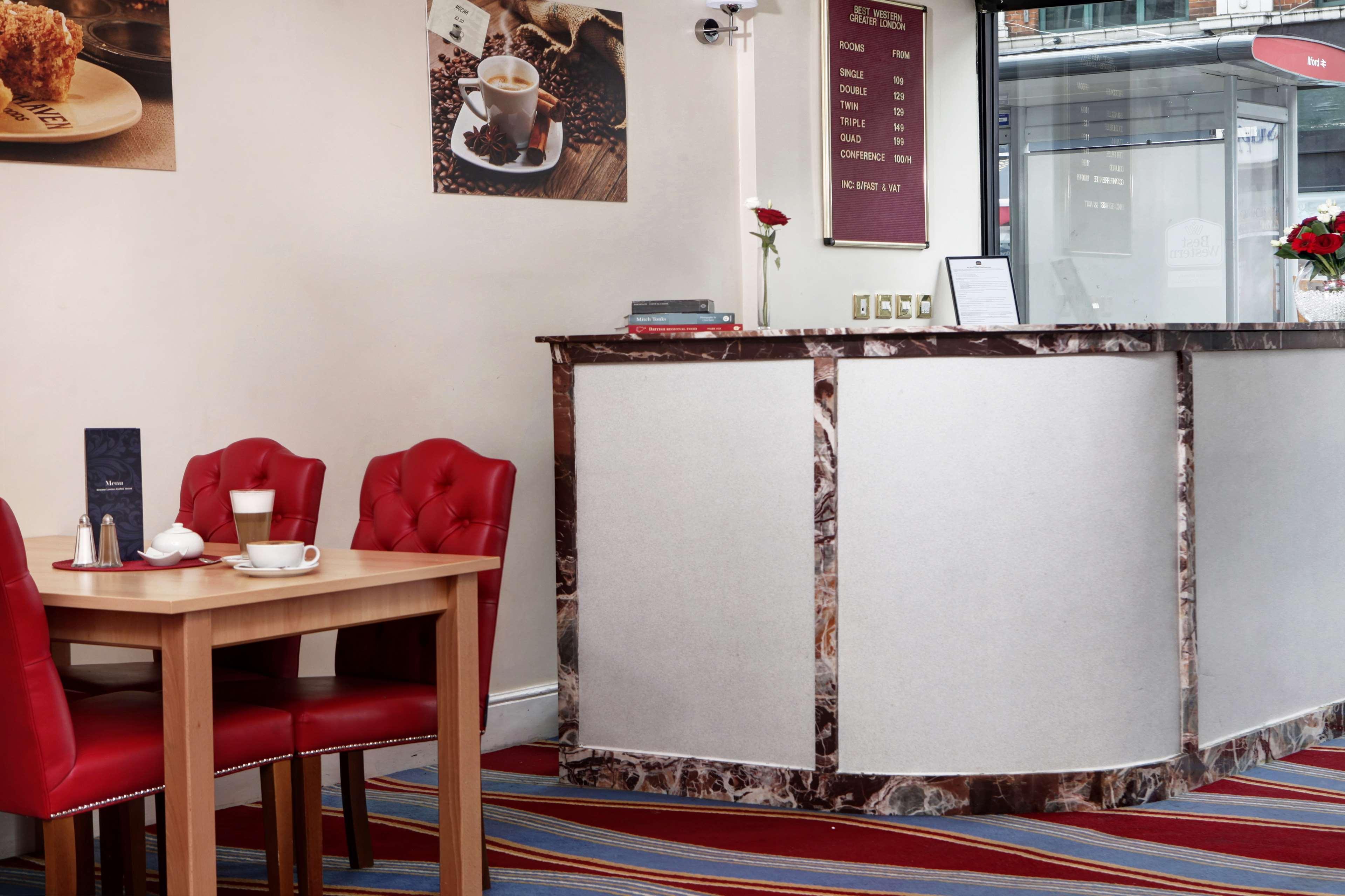 Best Western Greater London Илфорд Экстерьер фото