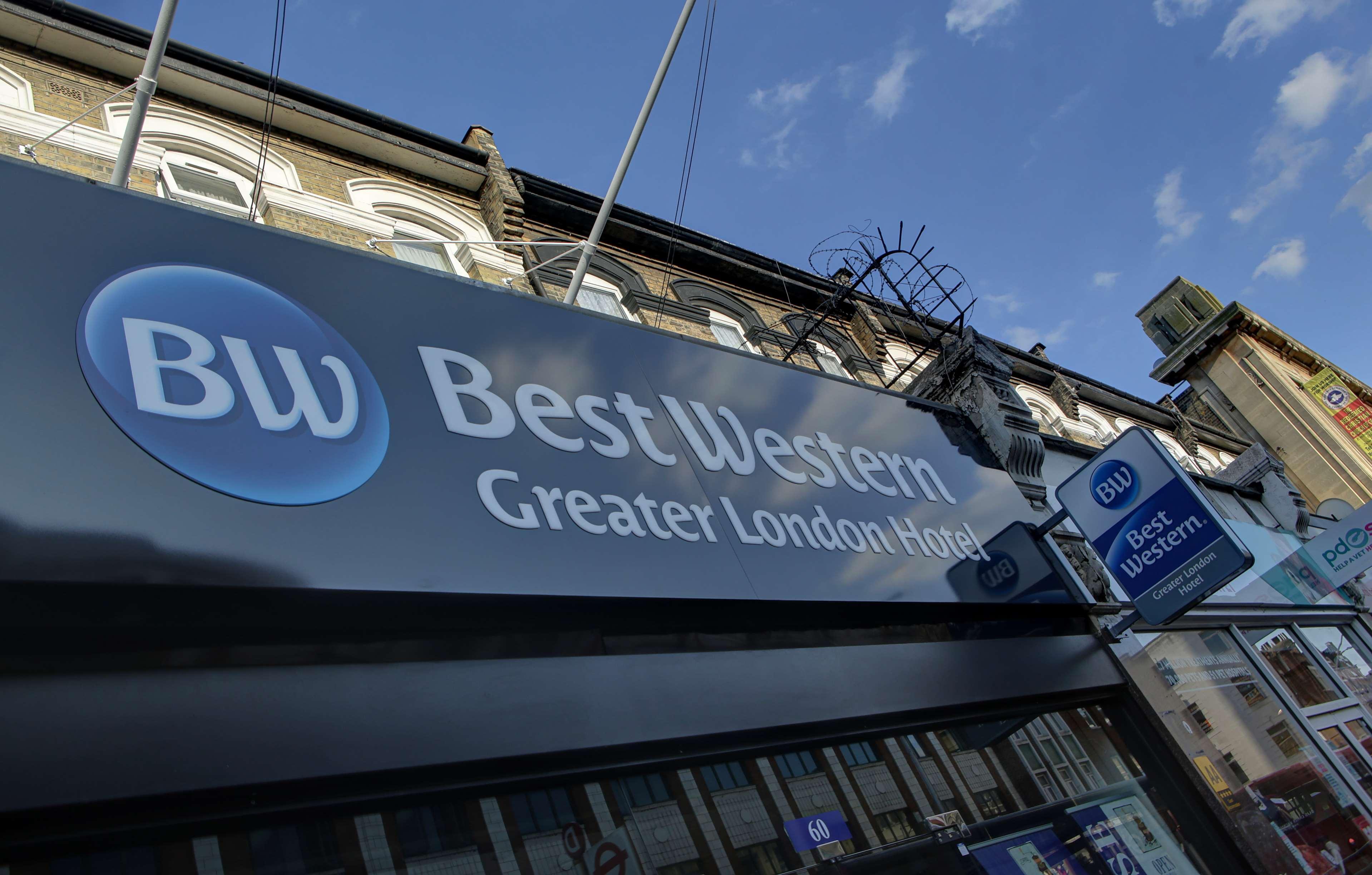 Best Western Greater London Илфорд Экстерьер фото