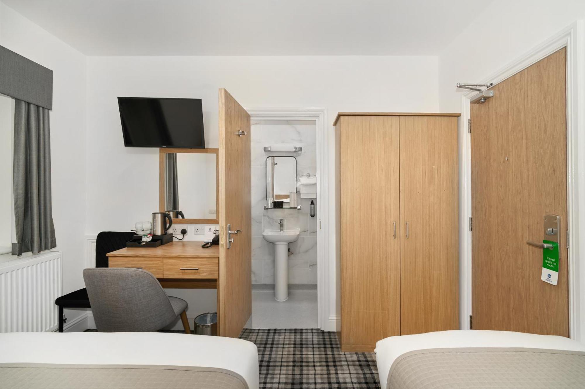 Best Western Greater London Илфорд Экстерьер фото